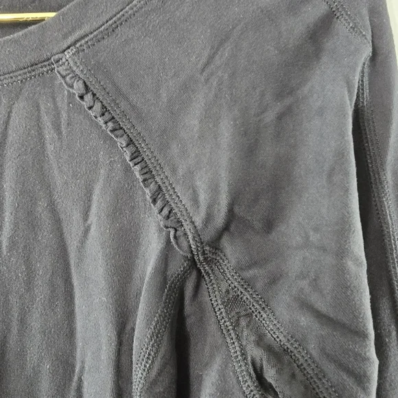 Lululemon Full Tilt Long Sleeve Lace Trim Popover Athletic Top Solid Black Sz 4 - Picture 4 of 13
